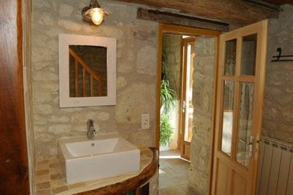 Auberge Du Canabal Lauzerte Δωμάτιο φωτογραφία